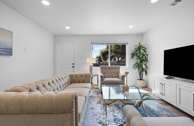 3BR Pearl Haven Retreat in San Jose - Ideal for Families & Corporate Stay #42069