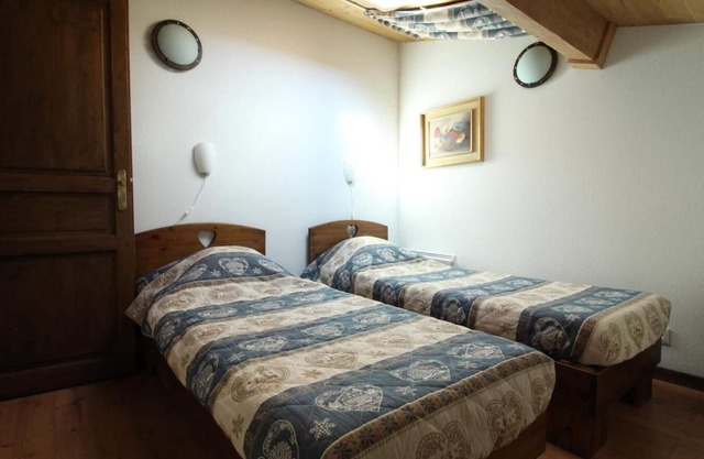 3rd floor, balcony, tv, ski locker, 40m², Aussois