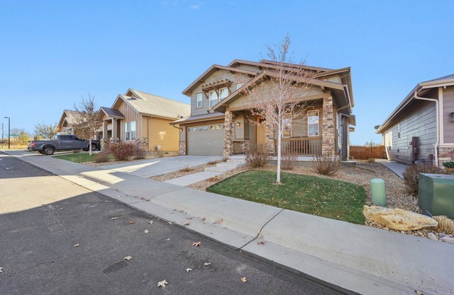 4,000 sqft. Pet-friendly ideal for families, consultants, travel nurses, doctors