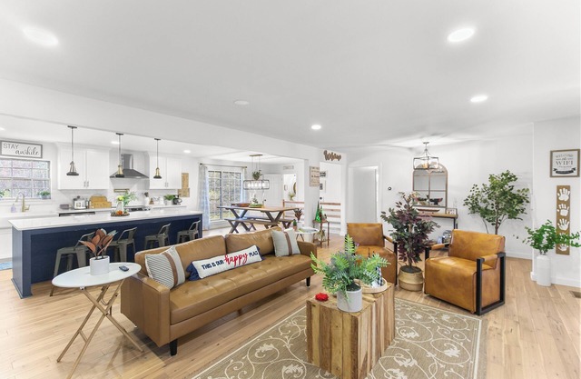 4 acre private Pool Modern Estate! Near Hoover Met