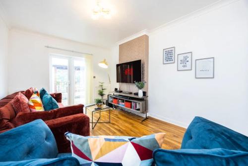 4 Bed in Caterham Contractors Leisure