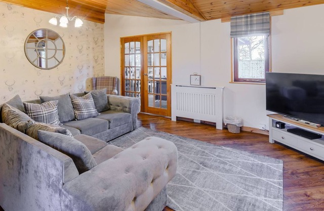 4 bedroom accommodation in Killerby, Cayton, near Scarborough