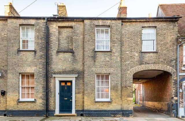 4 bedroom accommodation in Kings Lynn