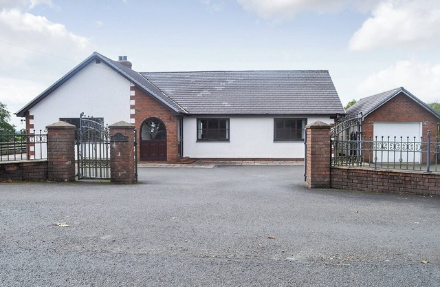 4 bedroom accommodation in Tregaron