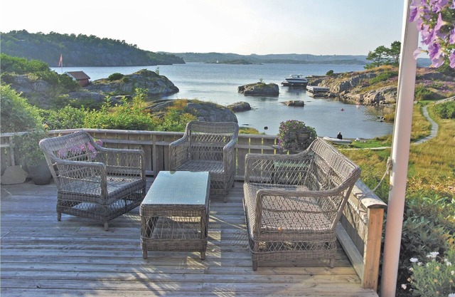 4 bedroom accommodation in Flekkerøy