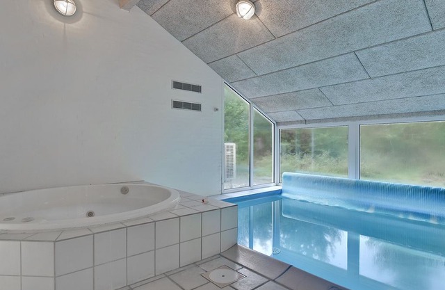 4 bedroom accommodation in Oksbøl
