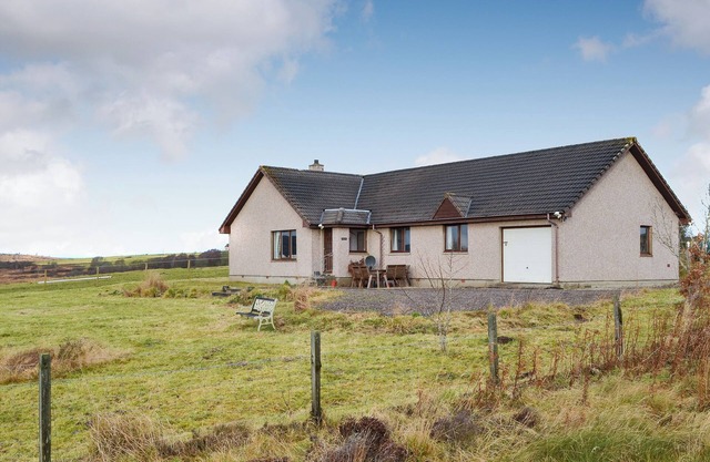 4 bedroom accommodation in Lairg