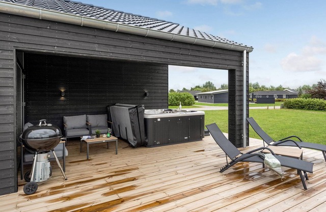 4 bedroom beautiful home in Hemmet