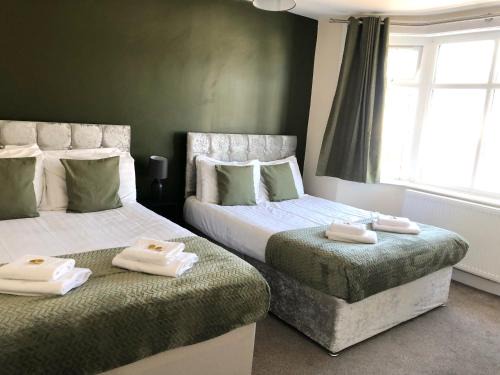 4 Bedroom House Near Hospital And Motorway