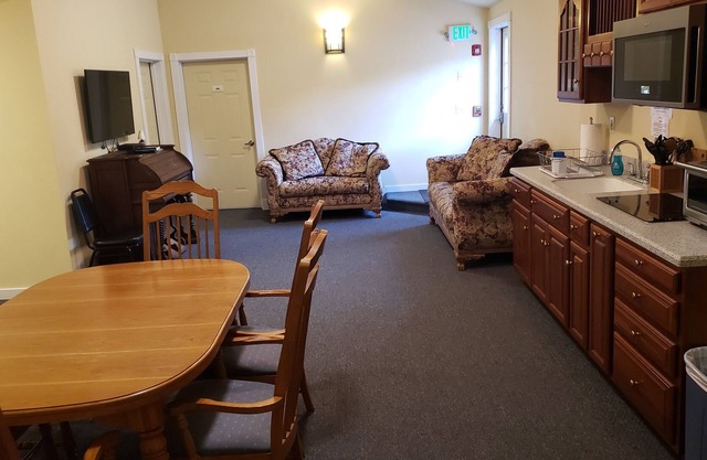 4 Bedrooms on Main Street near Hunter Mountain