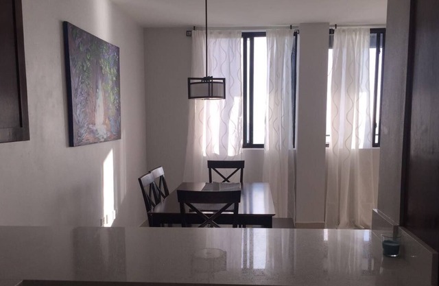 #4 GORGEOUS views, GEAT location, MODERN condo