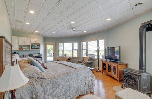 4 Mi to German Village: Studio w/Hot Tub!