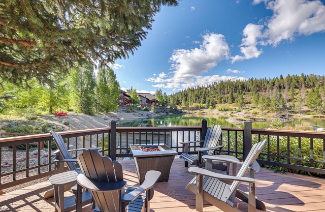4 Mi to Ski Resort: Pet-Friendly Breck Cabin