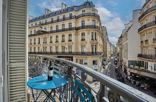 4 Rooms Apartment Opera Vendome