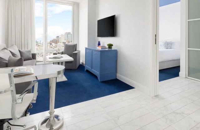 4 Spacious Units! Parking, Pets Allowed Close to Elizabeth Street Garden!