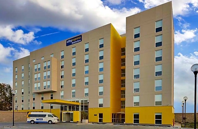 4-Star Hotel ∙ City Express Guaymas