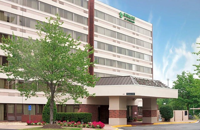 4-Star Hotel ∙ Wingate by Wyndham Springfield VA