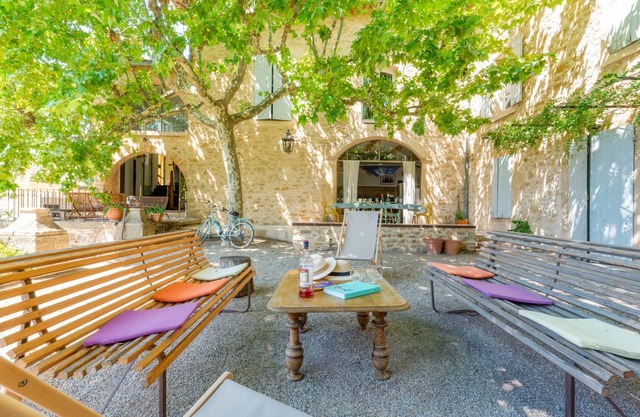 400 m² House ∙ 6 bedrooms ∙ 10 guests