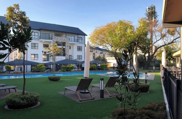 402 The Whisken. Modern & Stylish. Pool, Gym & More!