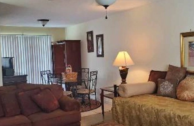 4494 Extended Stay, Daily or Weekly 2BR/1.5BA Townhome