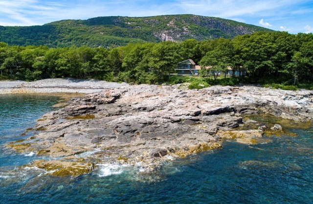 4BR Oceanfront 0.5miles to Acadia [Schooners Edge]