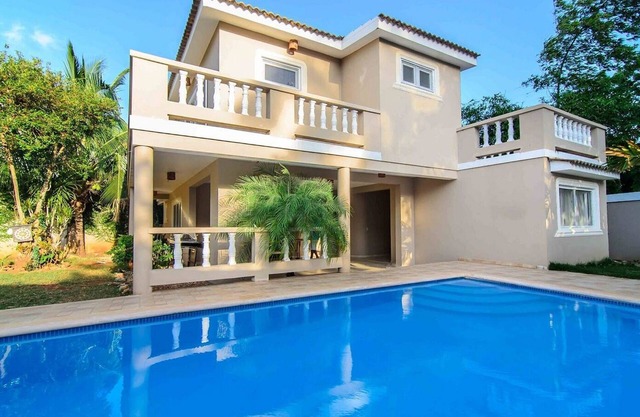 4BR Villa: private pool, bathtube, near ocean