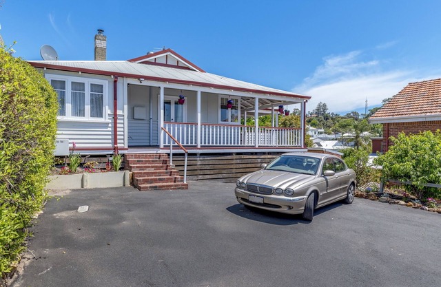 4x2 House in Tree Street Area close to CBD and the beach