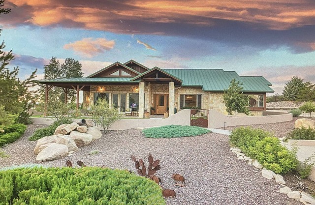 5 Acre Horse Retreat - Incredible Mountain Sunset Views -Prescott AZ -Williamson