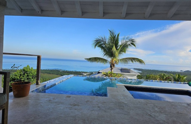 5 bed mountaintop villa