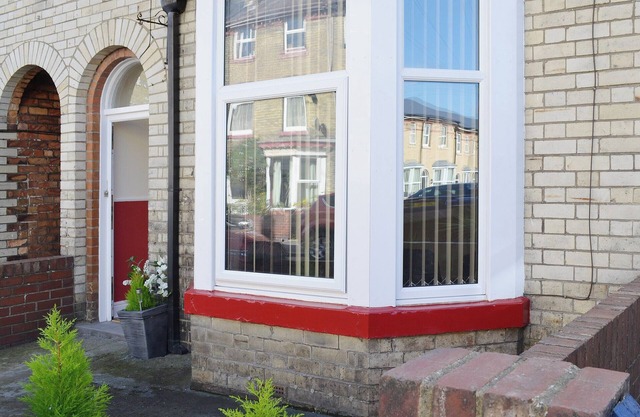 5 bedroom accommodation in Scarborough