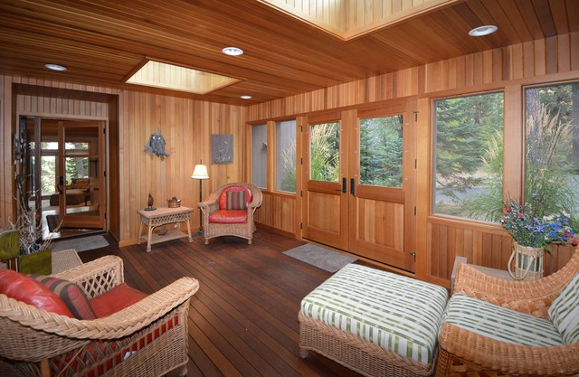 5 bedroom home, 2 King Beds-true Black Butte Ranch Feel