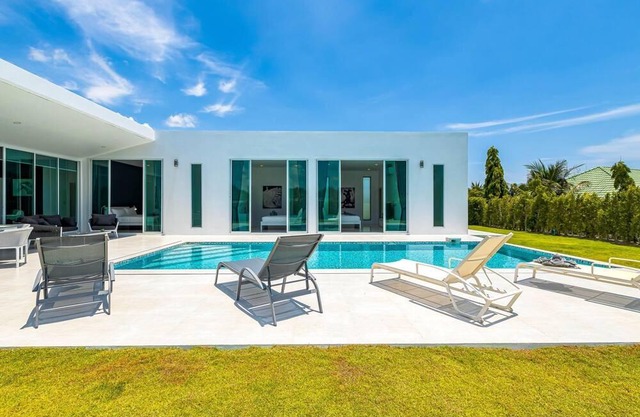 5 Bedroom Modern Pool Villa (KH-A7)