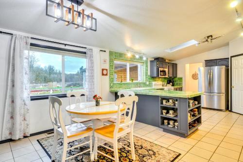 5 Mi to Forest Grove Historic Farmland Escape