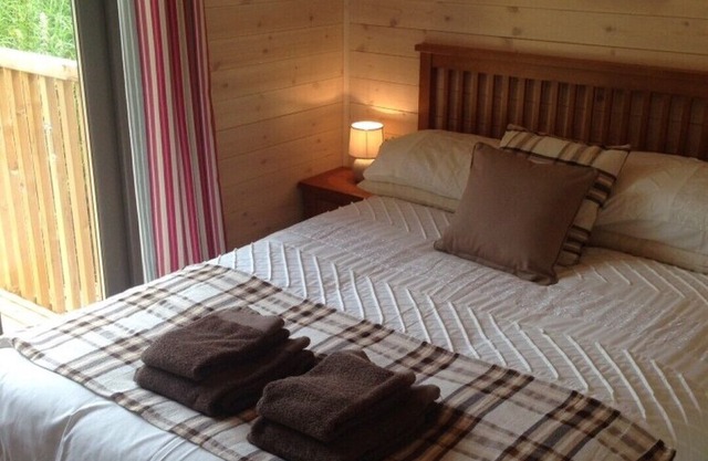 5 Star Lily Bank Lodges