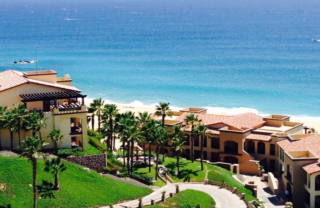 5 Star Oceanfront Resort, 2 Bedroom Suite w/Golf privileges- Quiviera