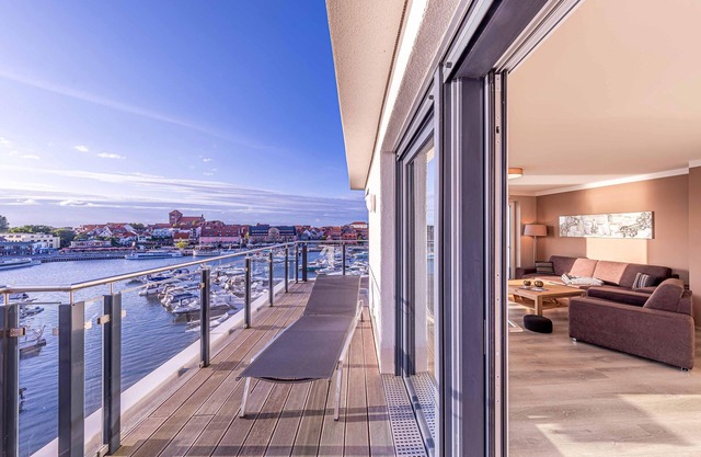 5 - star vacation apartment deceleration in the harbor residence Waren