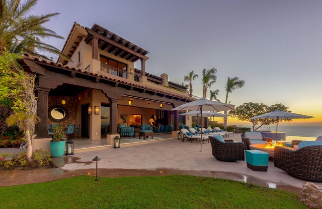 5BR Luxury Villa with Ocean Views