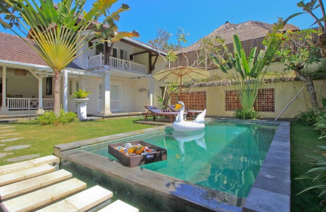 5Min WALK TO Beach-PRIVATE POOL UMA LIMA 2BR VILLA