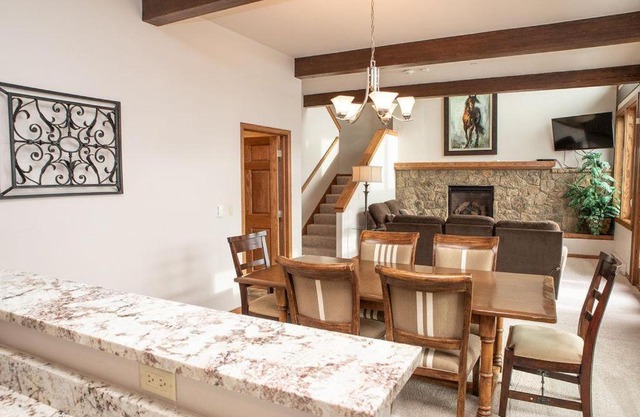 Chambertin Townhomes 
