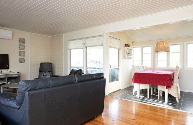 6 person holiday home in Holbæk