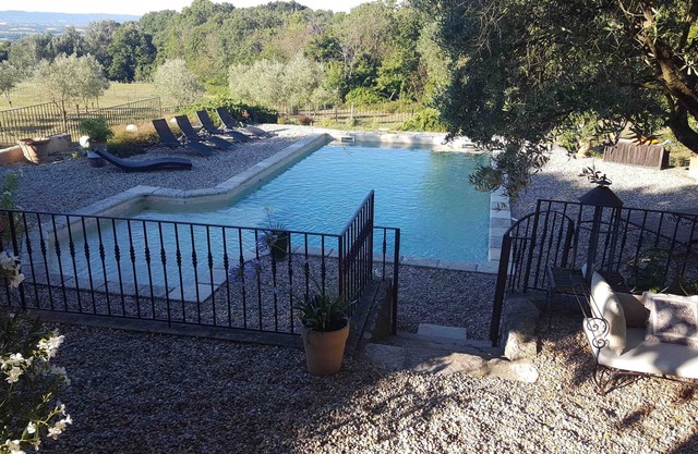 60m2 in the heart of olive trees at the gates of Provence - plain of MARSANNE