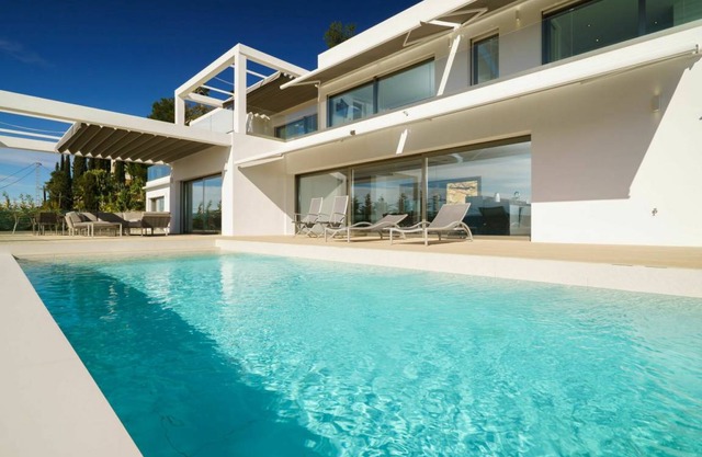 625 m² Villa ∙ 4 bedrooms ∙ 8 guests