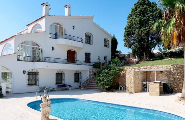 65 m² Apartment ∙ 2 bedrooms ∙ 4 guests