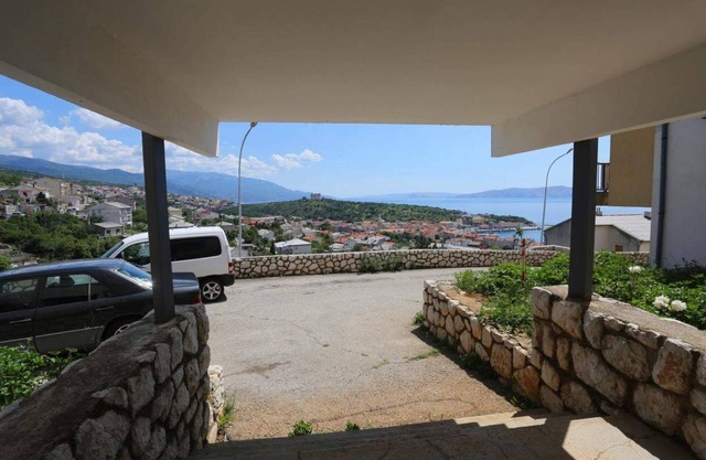 65 m² apartment with air conditioning, TV, balcony & sea view,
