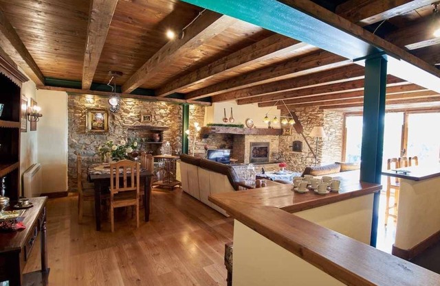 6A BEAUTIFUL HOUSE GARDEN 10 KM BAQUEIRA BERET VILAC VIEWS WIFI