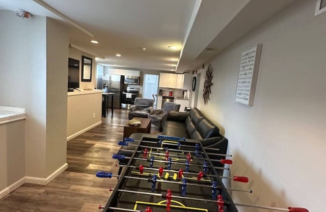 6th street 101 - Walk to Main St