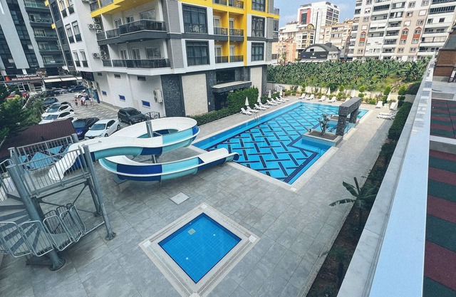 70qm Apartment mit Pool in Alanya-Mahmutlar, 2 Zimmer, Strandnähe