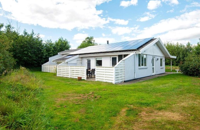 8 person holiday home in Ulfborg-By Traum