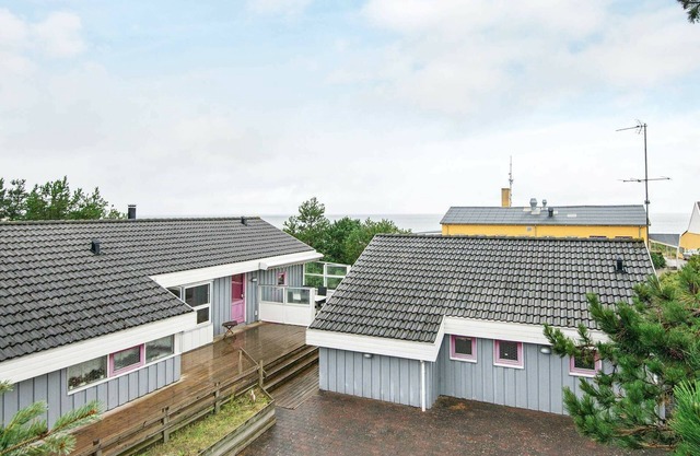 8 person holiday home in Glesborg