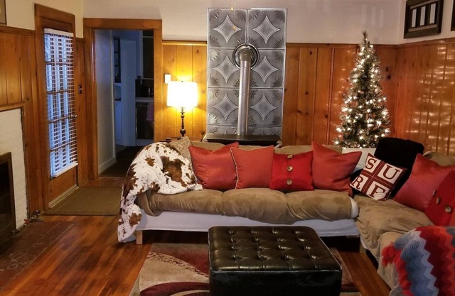 80+ Day Stays in the Red Smarthouse King ❤️Downtown 4KTV W/D WiFi